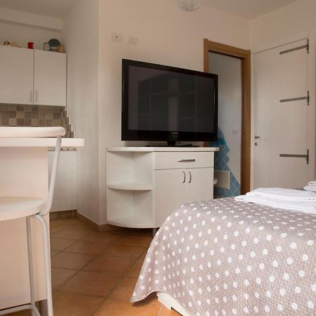 Gallo Spot Hotel San Teodoro  Bagian luar foto